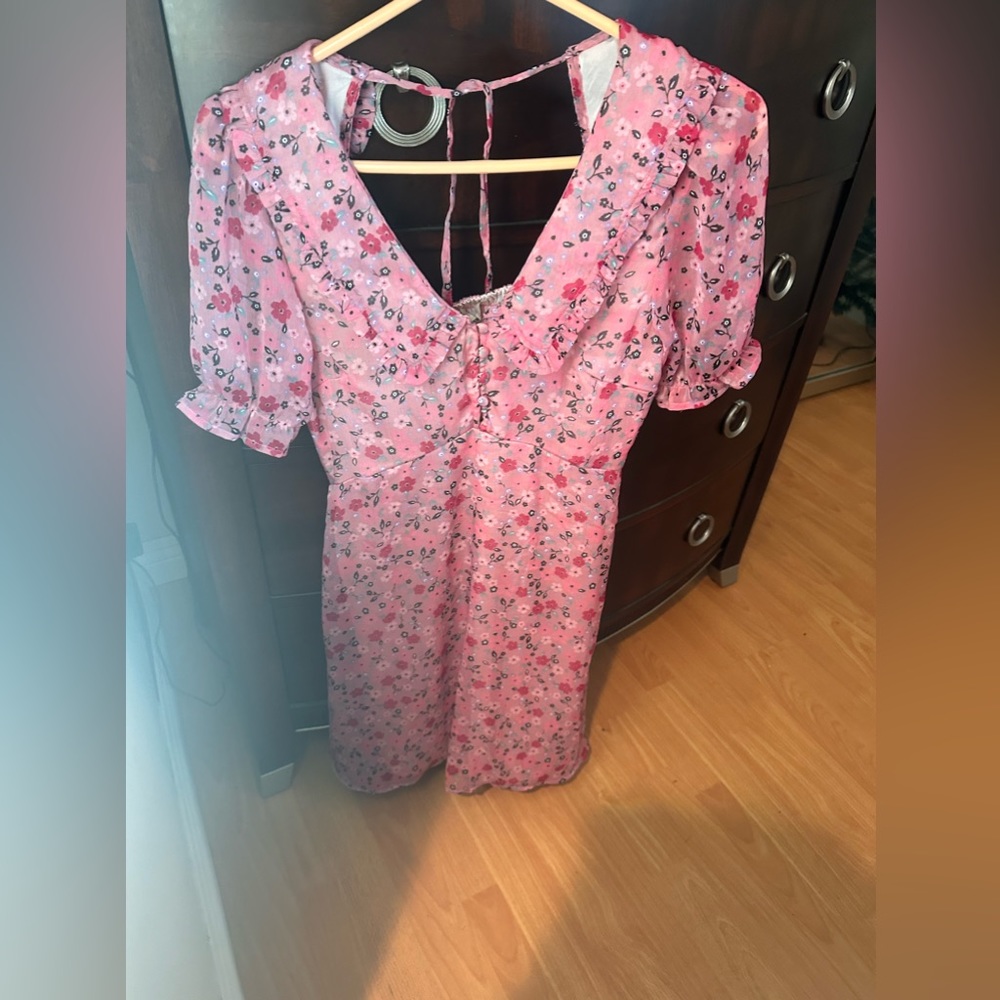 Pink Dress. Perfect for Spring & Summer. New with tags.